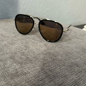 Gucci sunglasses black and gold GG00062S